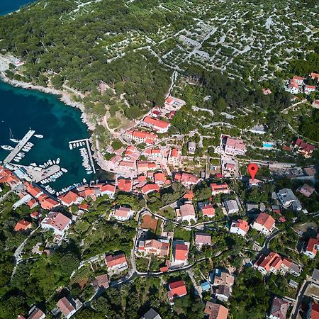 Holiday Home Villa Esperanca Lussingrande Esterno foto