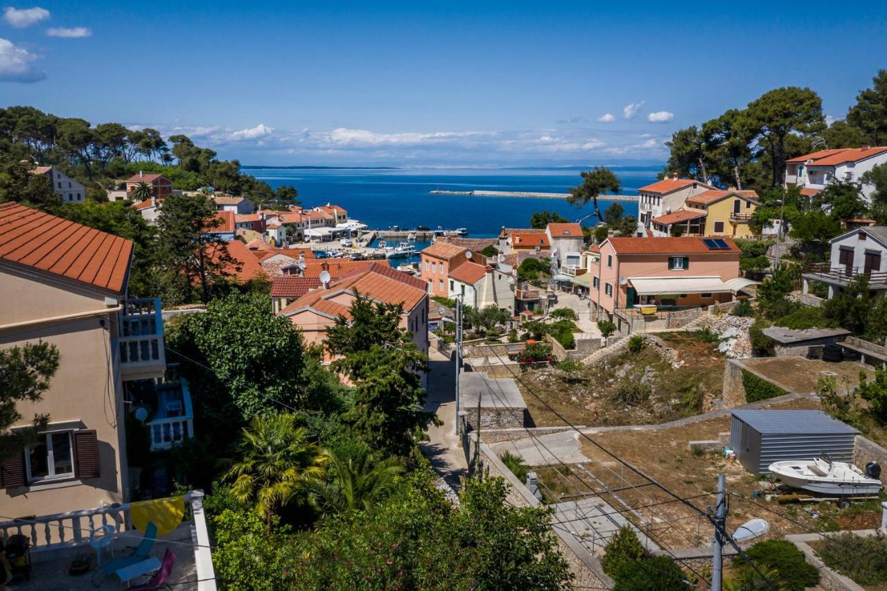 Holiday Home Villa Esperanca Lussingrande Esterno foto