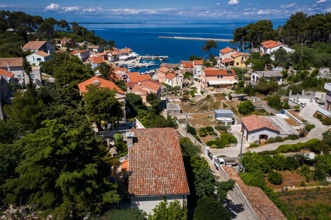 Holiday Home Villa Esperanca Lussingrande Esterno foto