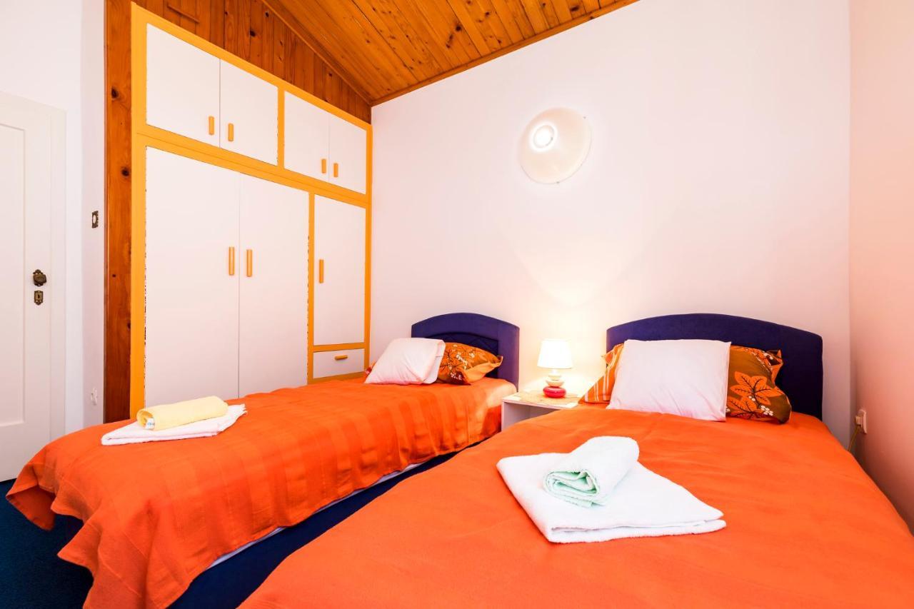 Holiday Home Villa Esperanca Lussingrande Esterno foto