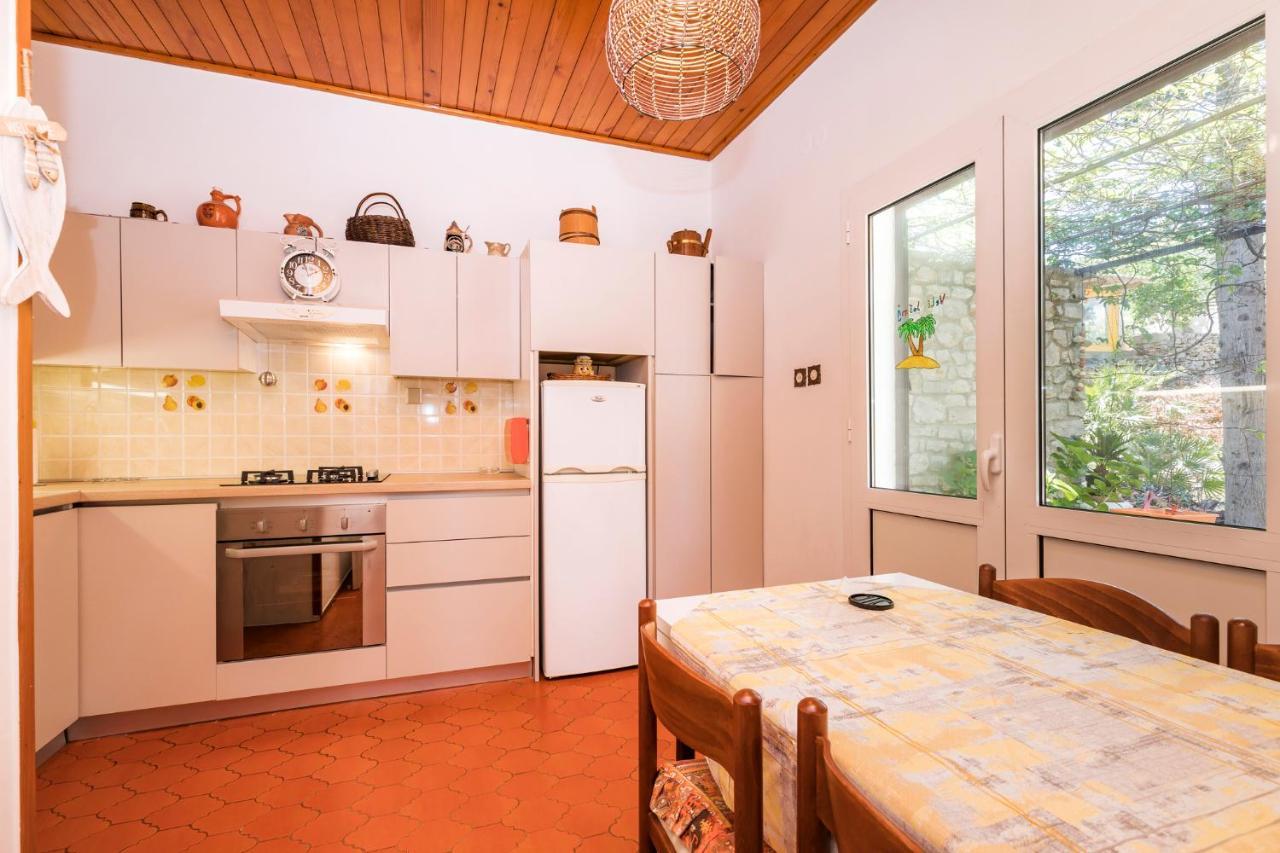 Holiday Home Villa Esperanca Lussingrande Esterno foto
