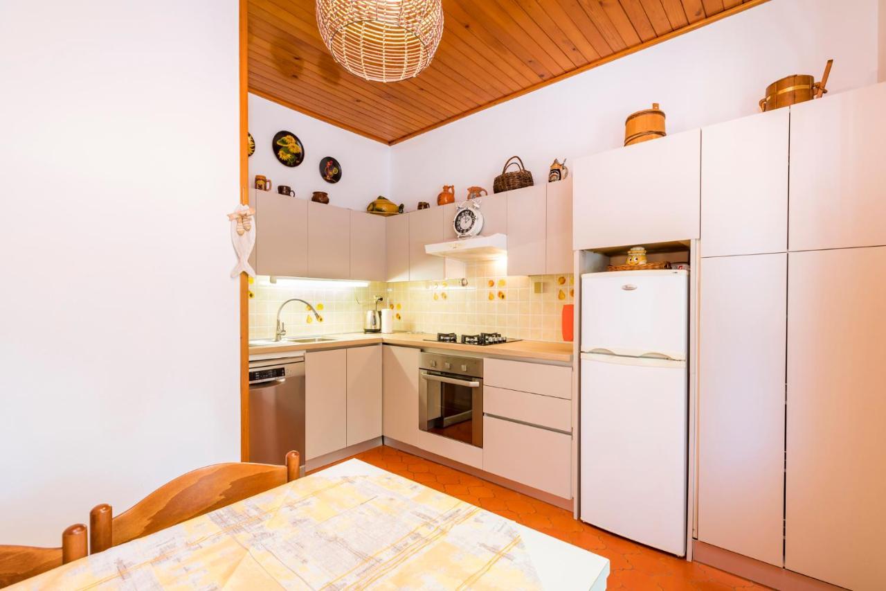 Holiday Home Villa Esperanca Lussingrande Esterno foto