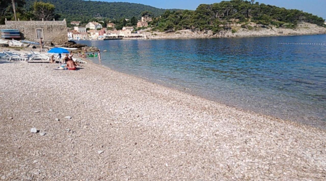 Holiday Home Villa Esperanca Lussingrande Esterno foto