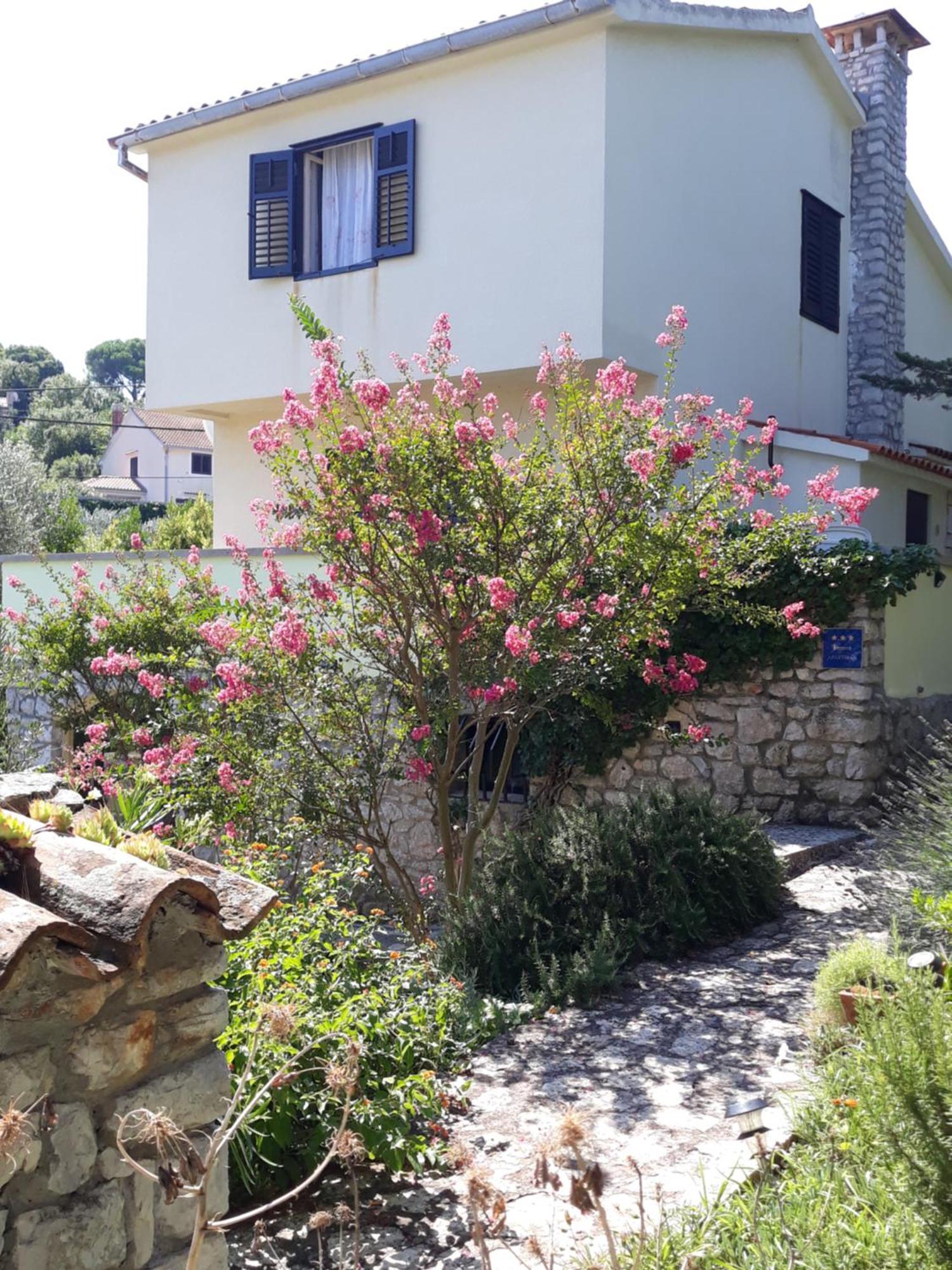 Holiday Home Villa Esperanca Lussingrande Esterno foto