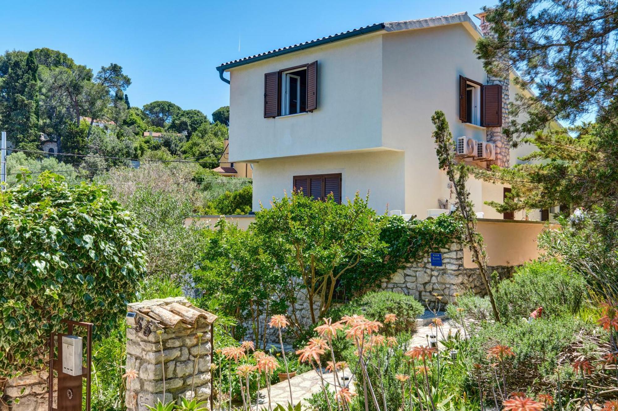 Holiday Home Villa Esperanca Lussingrande Esterno foto