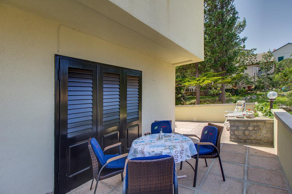 Holiday Home Villa Esperanca Lussingrande Esterno foto
